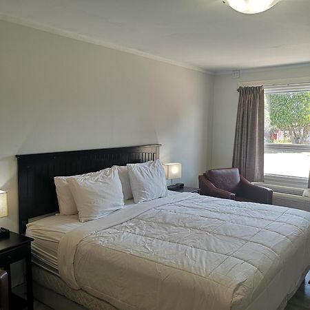 Almo Court Motel Cranbrook Luaran gambar